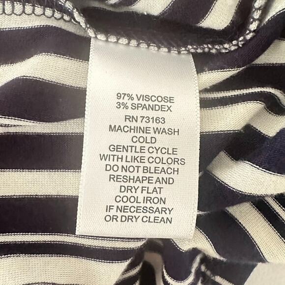 Cable & Gauge Striped Top Womens Medium Navy Blue White 3/4 Bell Sleeve Flowy - Picture 6 of 8